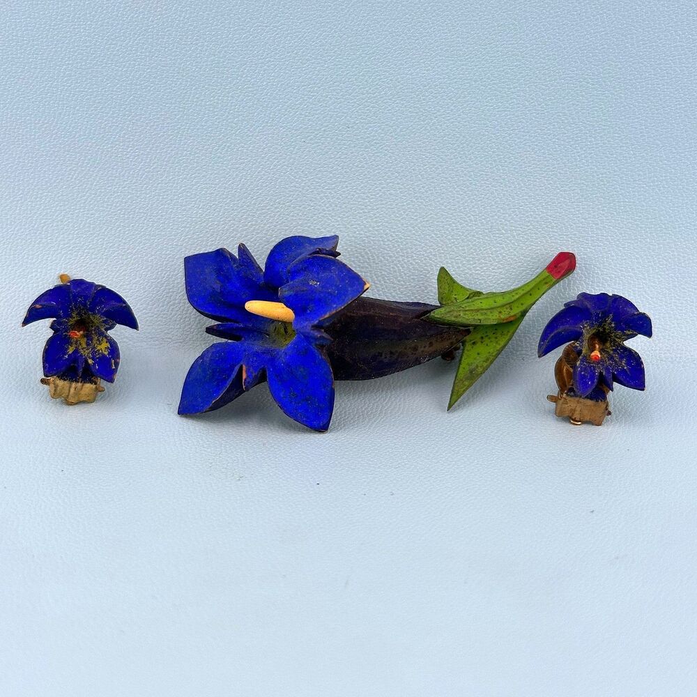Vintage Flower Brooch Earrings Set Carved Celluloid Blue Purple Gentian